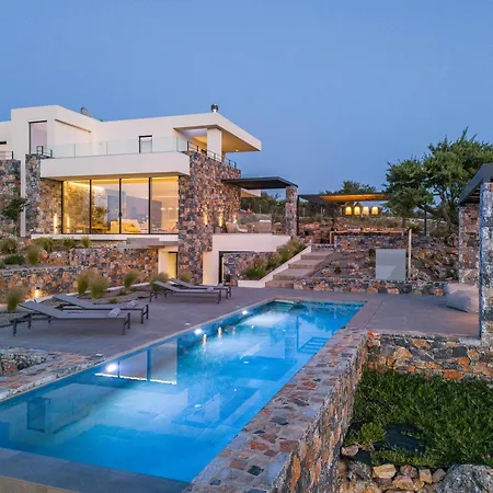 Zenora Villa