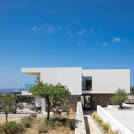 Zenora Villa Litsárdha