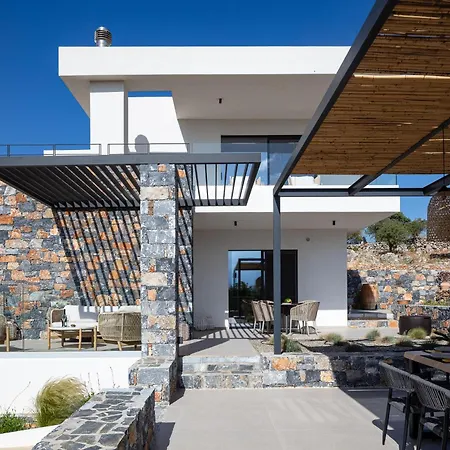 Zenora Villa Litsárdha